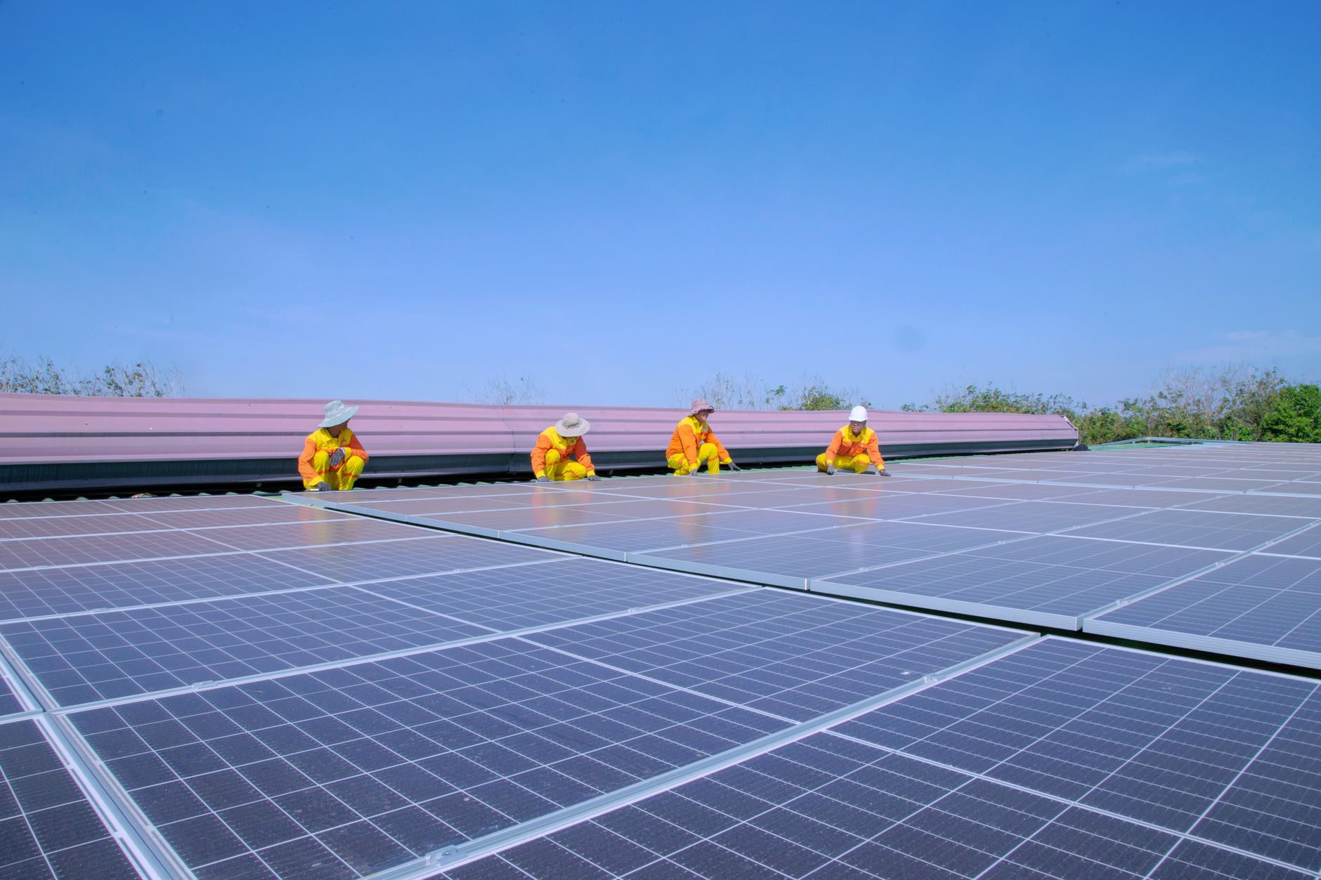 How it Works, Benefits & Installation of Solar Panels