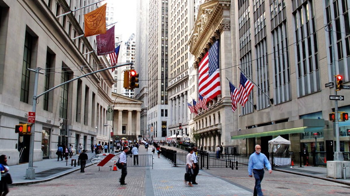 Wall Street Profits Rise on Strong Trading - wall street profits