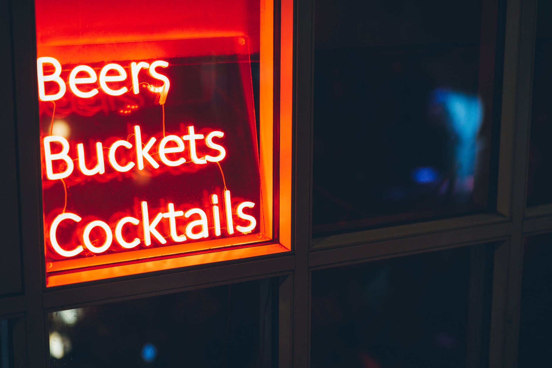 7 Signs Of Alcoholism