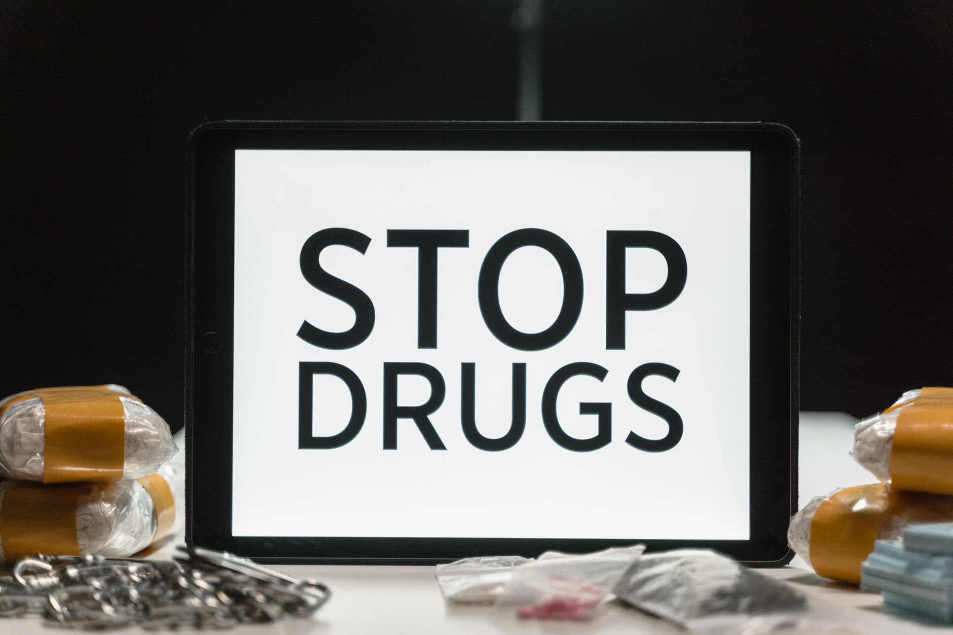 The Drugs- OPIATE
