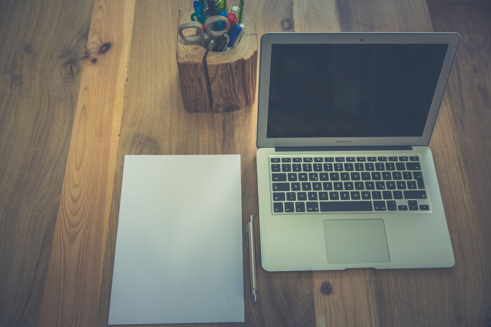 How to Maintain a Healthy Work Environment & Minimize the Risks of COVID-19