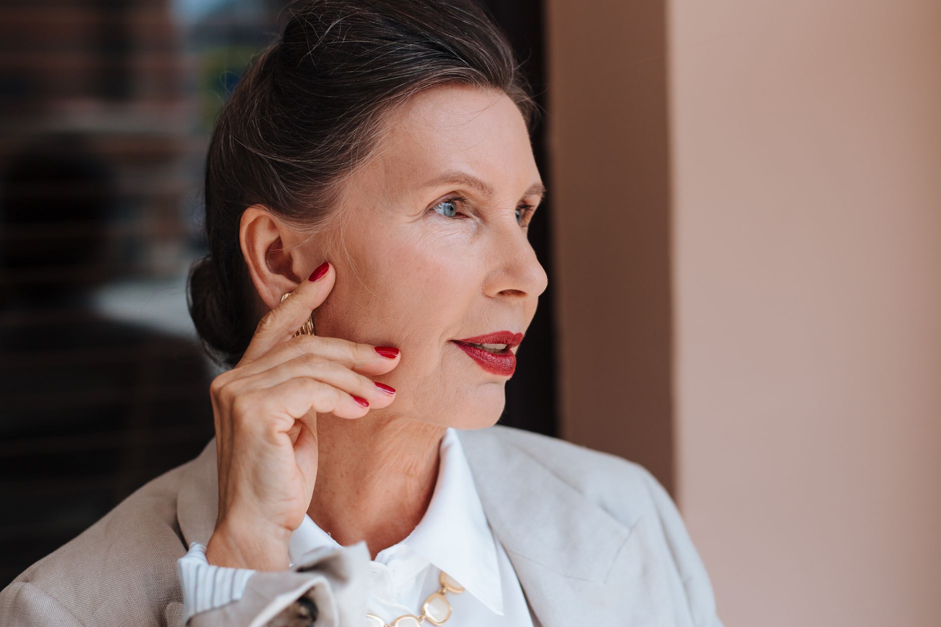 How to choose the best hearing aid