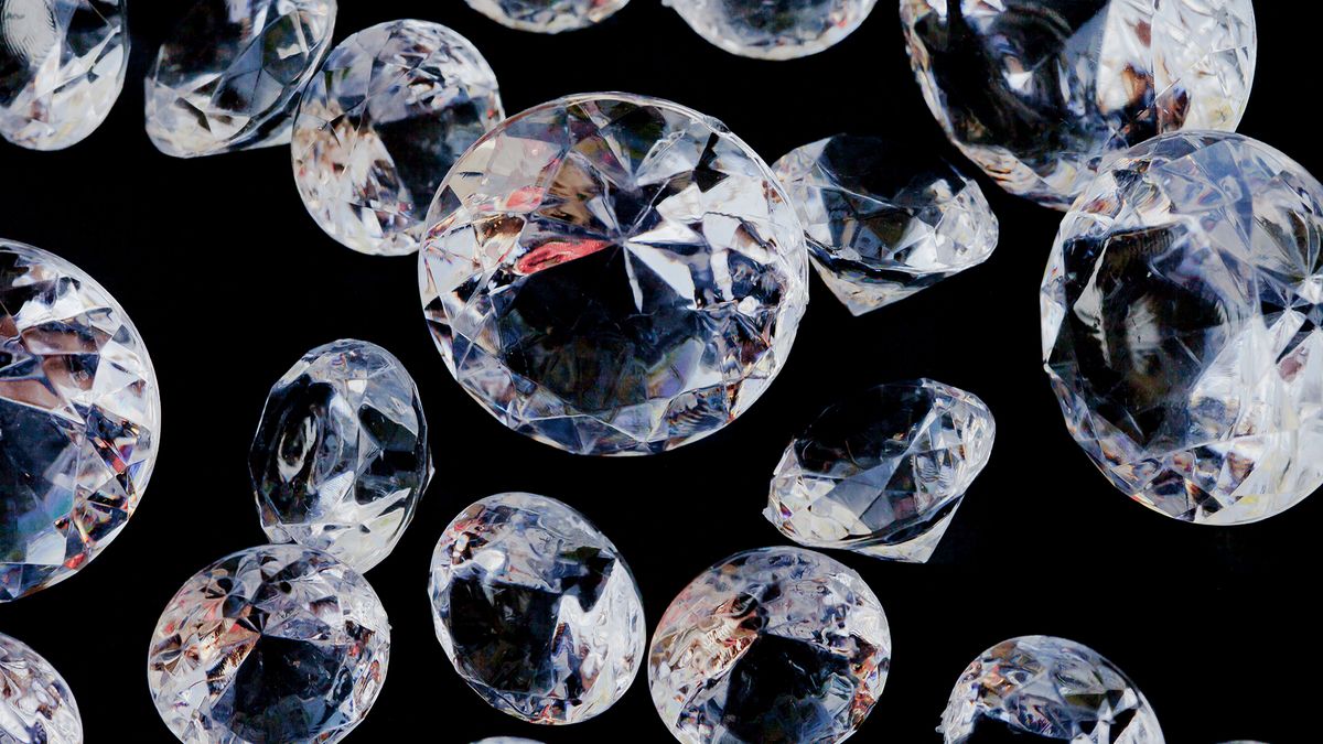 Dazzling Declarations: Lab-Grown Diamonds for Manchester Proposals