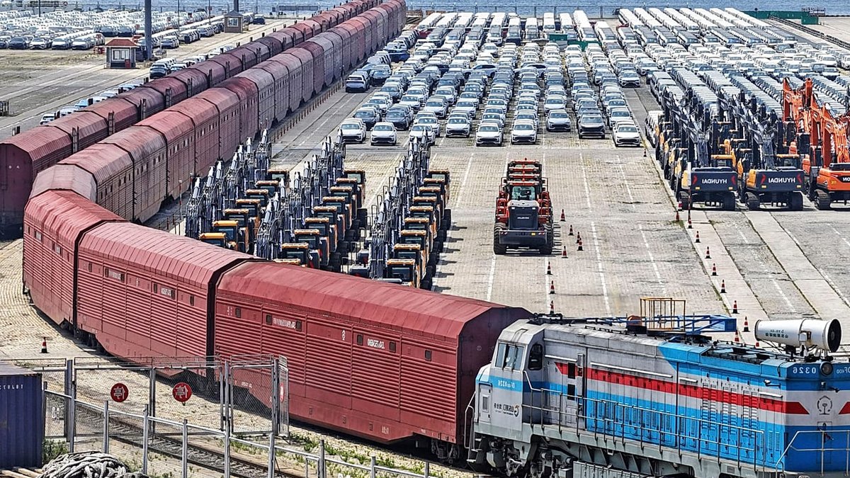 China’s growth slows to three-year low China’s growth slows to three-year low - china growth