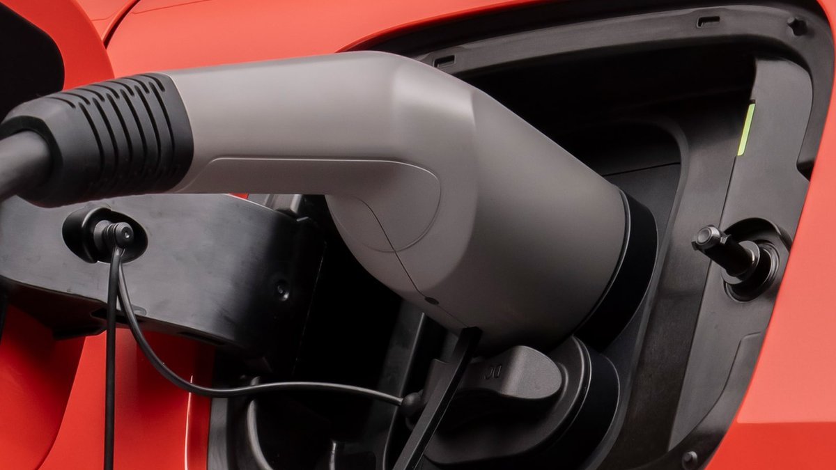 UK to introduce mileage-based EV tax from 2028 UK to introduce mileage-based EV tax from 2028 - uk mileage ev tax