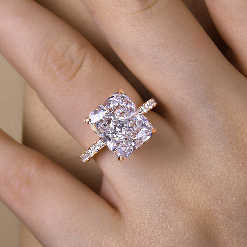 Elephant and Castle Charms: A Guide to Personalized Engagement Rings