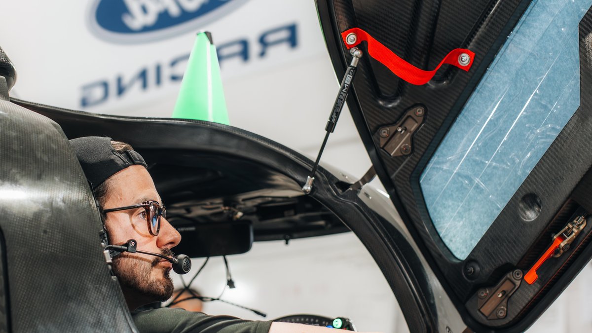 Ford Takes Aim at Ferrari with New Racer Ford Takes Aim at Ferrari with New Racer - le mans