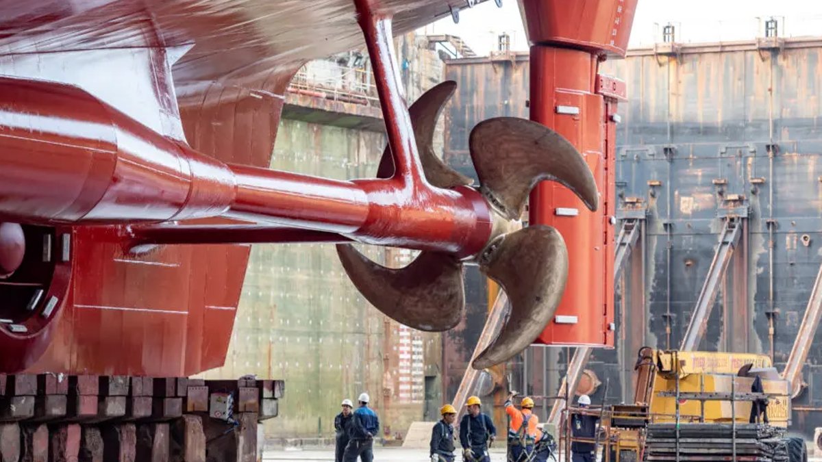 Shipbreakers face surge in scrapping demand - ship recycling