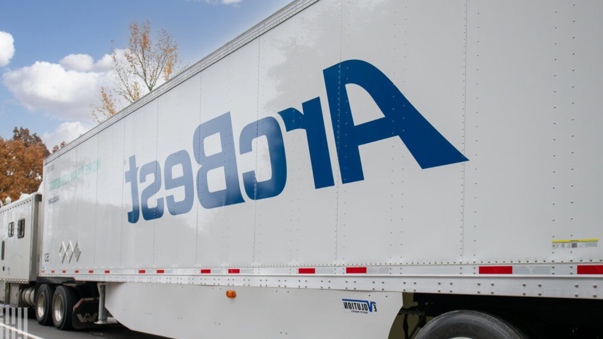 ArcBest cuts jobs, closes 10 LTL terminals ArcBest cuts jobs, closes 10 LTL terminals - arcbest closures