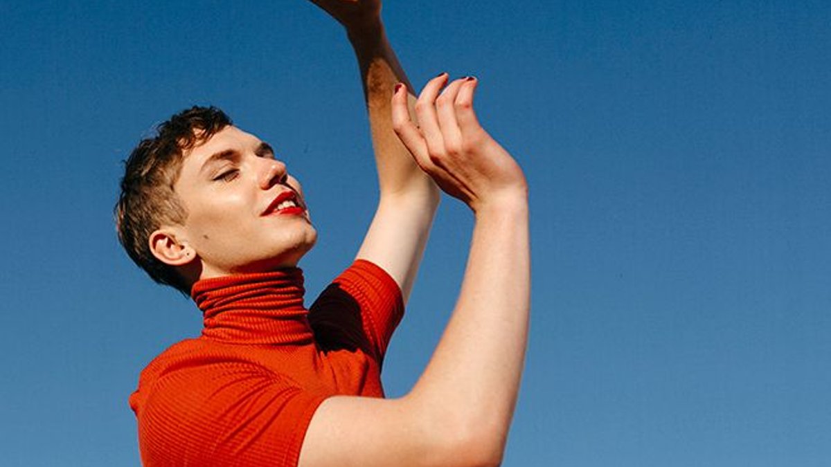 Transgender Women Find Non‑Hormonal Transition Paths