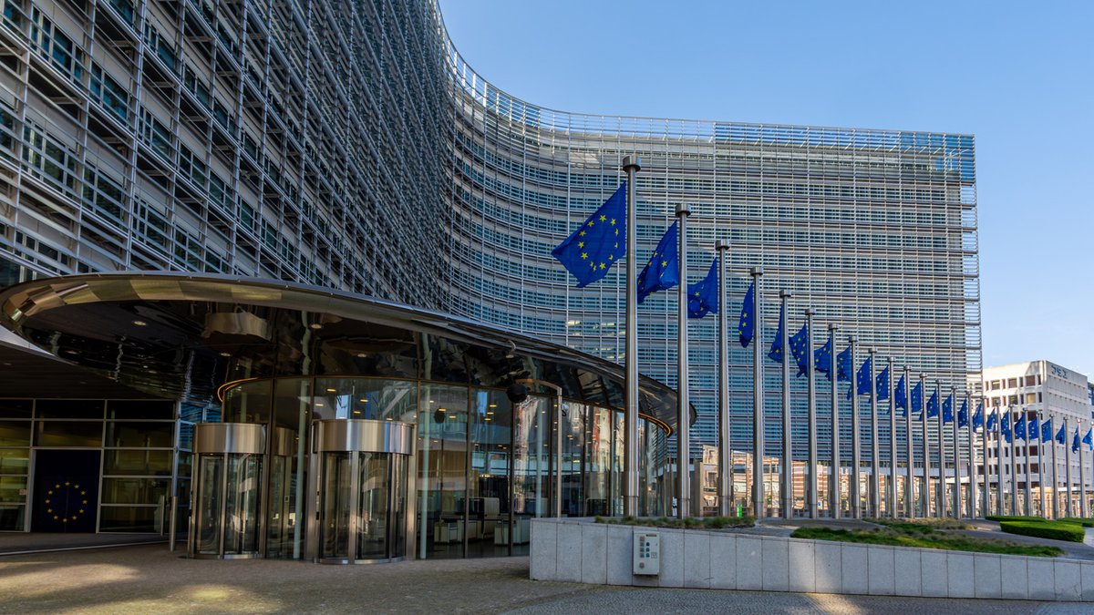 EU softens climate rule to permit more pollution EU softens climate rule to permit more pollution - eu emissions trading