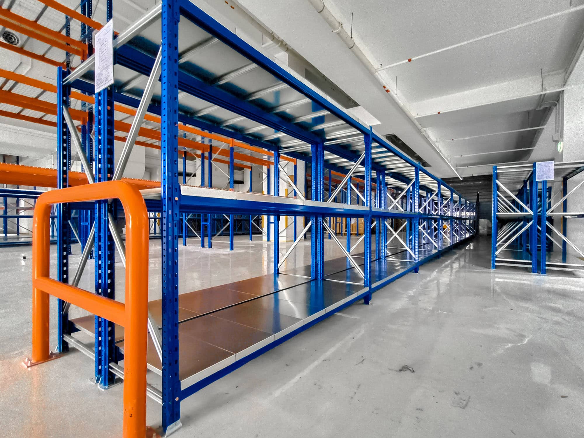 Medium Duty Racking: The Versatile Workhorse of Singaporean Warehouses
