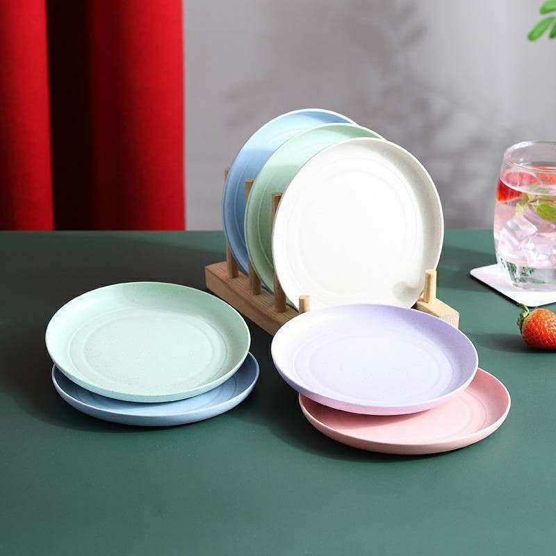 Understanding the Disposable Plastic Plate Phenomenon: Convenience, Concerns and Choices