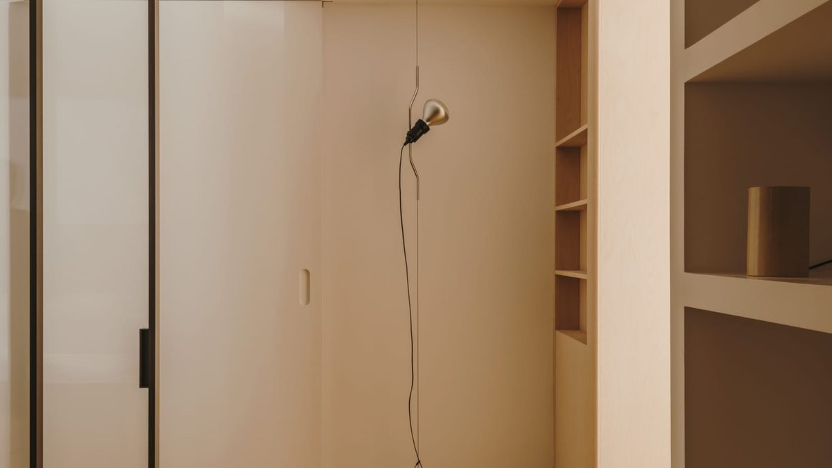 Barcelona Apartment Achieves Big Impact with Little