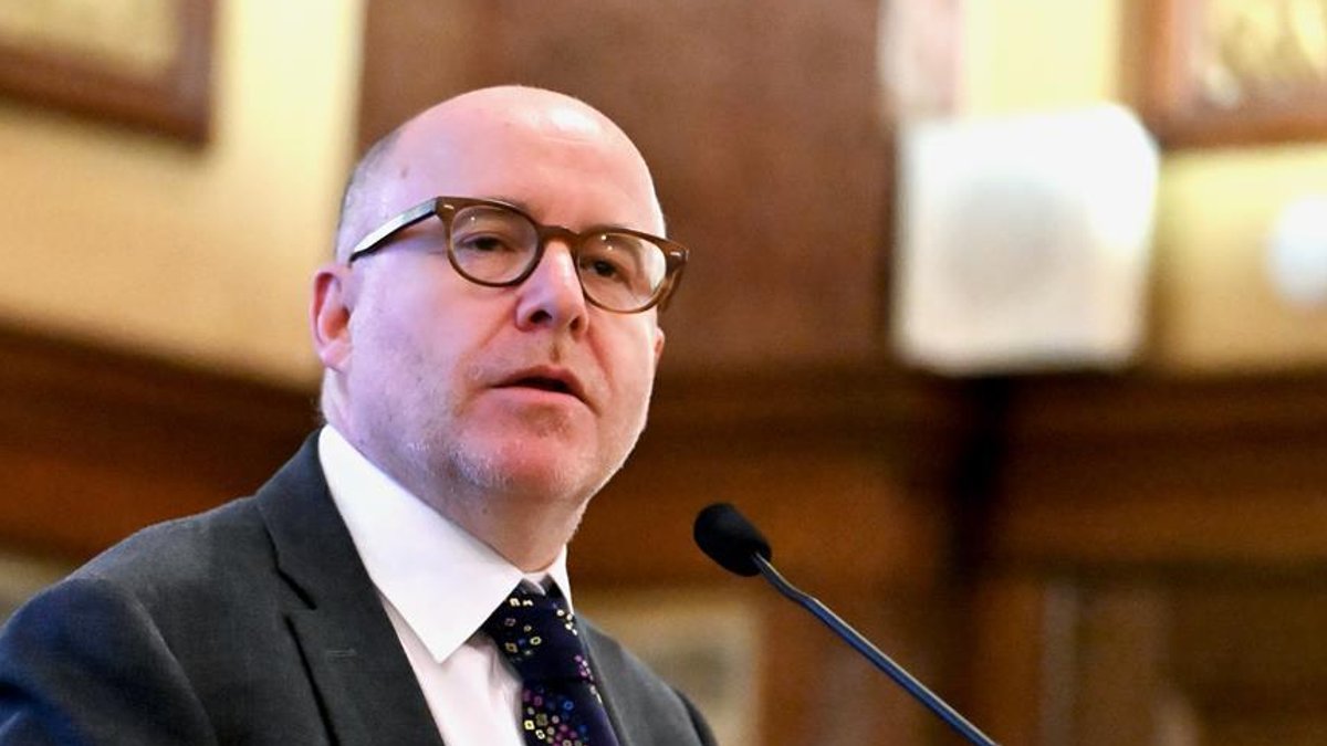 Chief Justice Scolds Attorney General Over Errors - chief justice