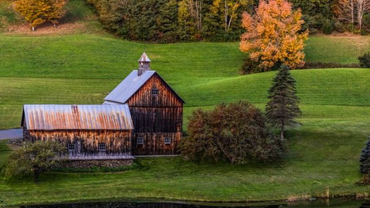 Top 5 Leaf Peeping Spots With Great Landmarks Top 5 Leaf Peeping Spots With Great Landmarks - leaf peeping landmarks