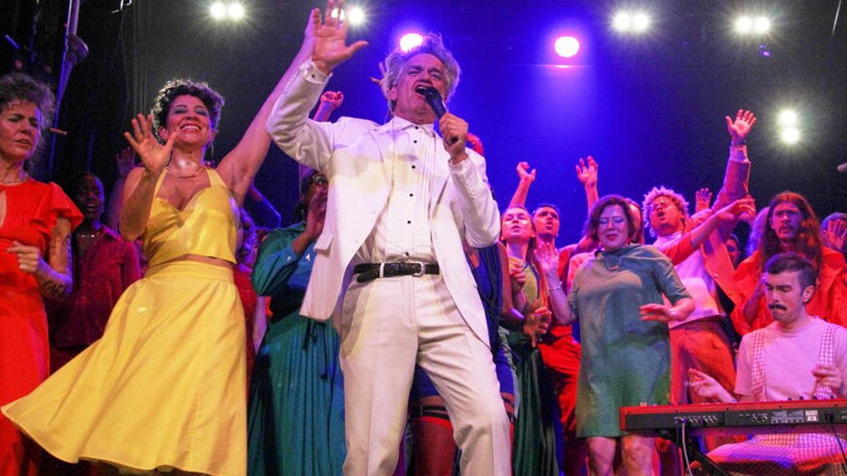 Artists Merge Faith and Pop Culture Artists Merge Faith and Pop Culture - faith pop