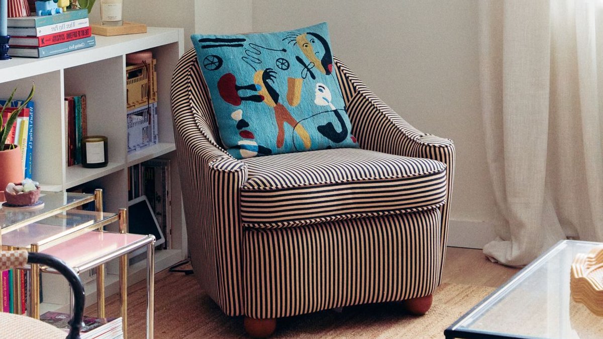 12 Best Reading Chairs for All-Day Comfort in 2026 12 Best Reading Chairs for All-Day Comfort in 2026 - reading chairs