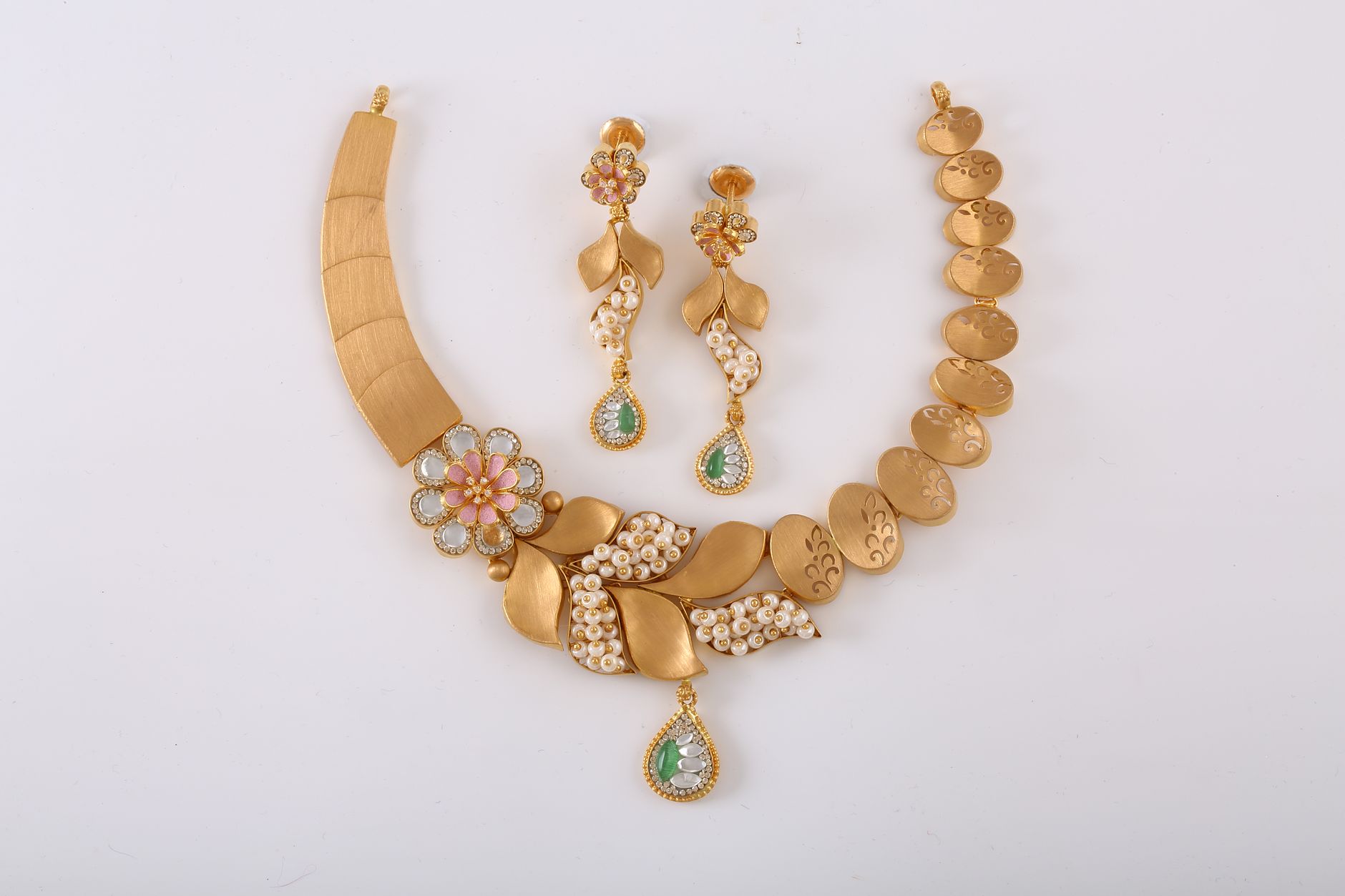 Jewellery stocks fall on gold duty hike