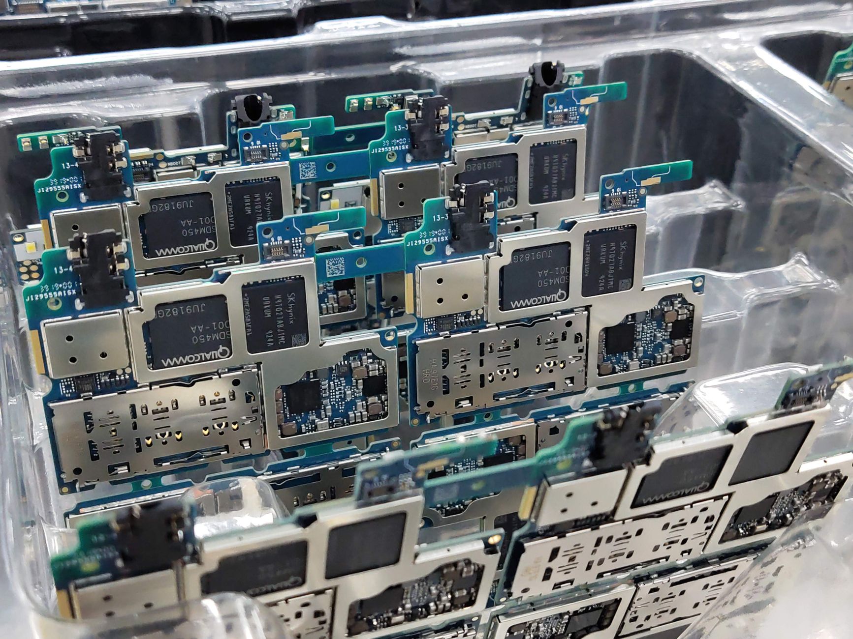 Vivo JV Delay Hits Dixon Technologies Outlook