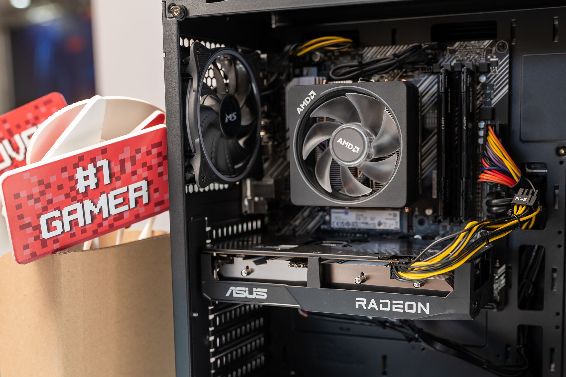 AMD expands FSR 4 to Radeon RX 7000/6000 series