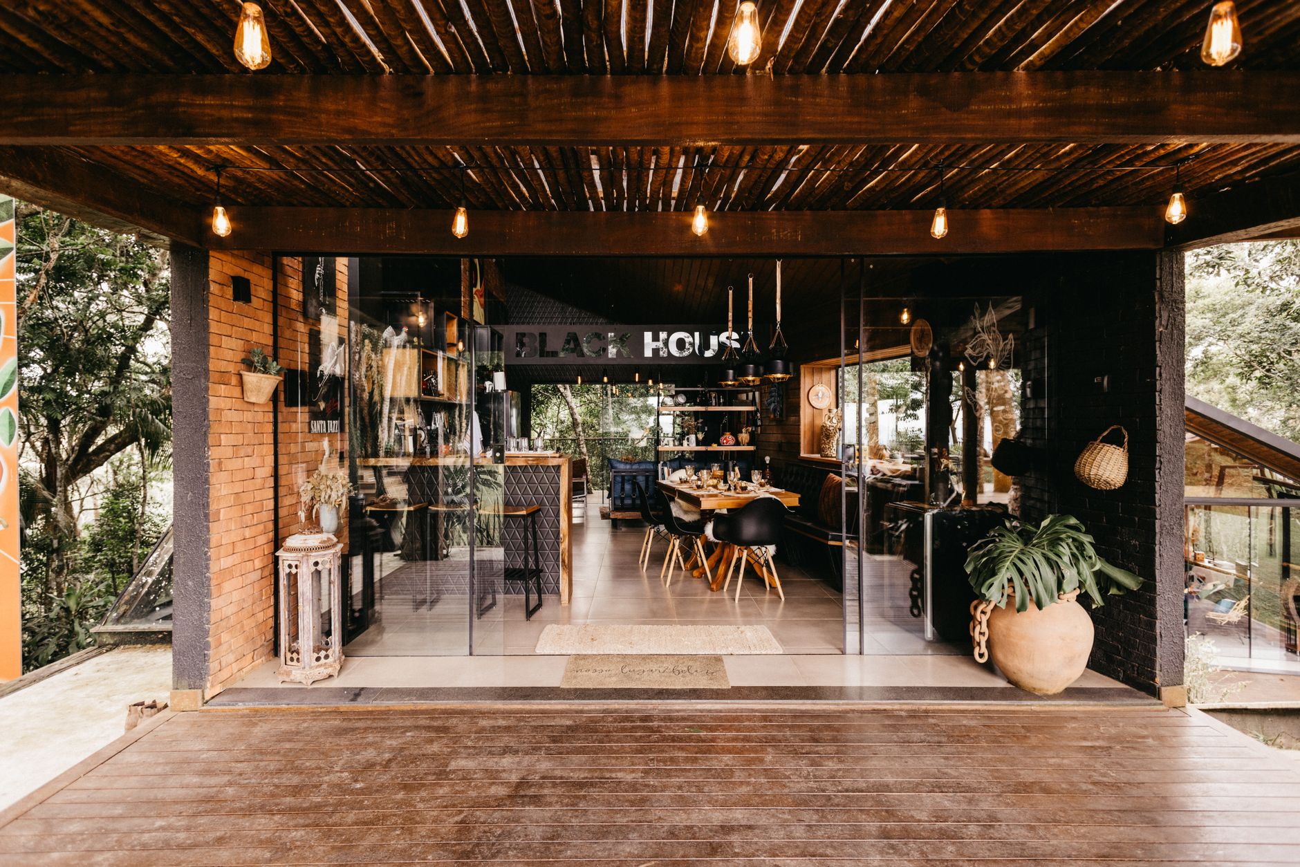 8 Modern Farmhouse Airbnbs Offer Rustic Charm