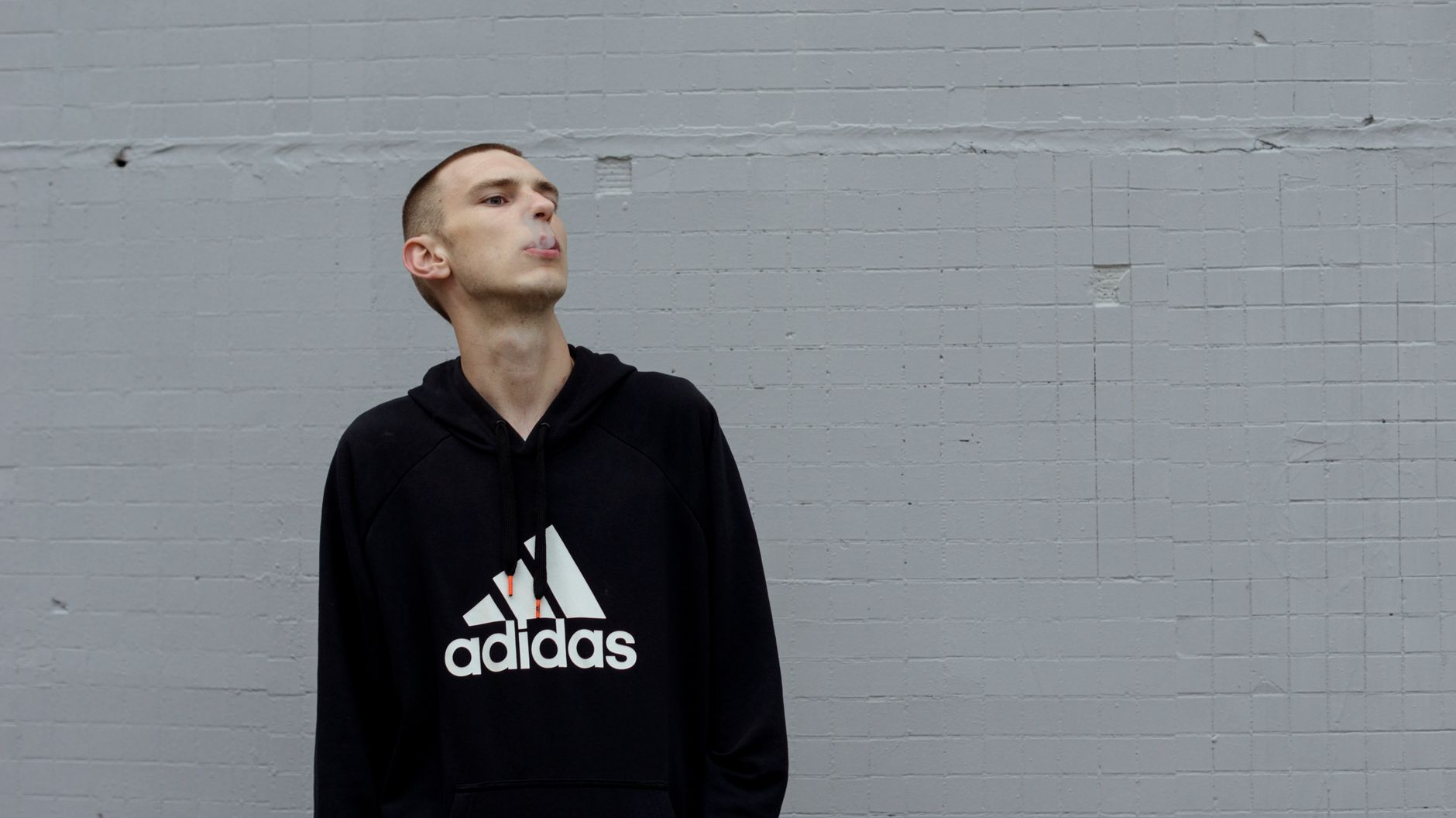 How to Choose Perfect Cool Hoodies for Men