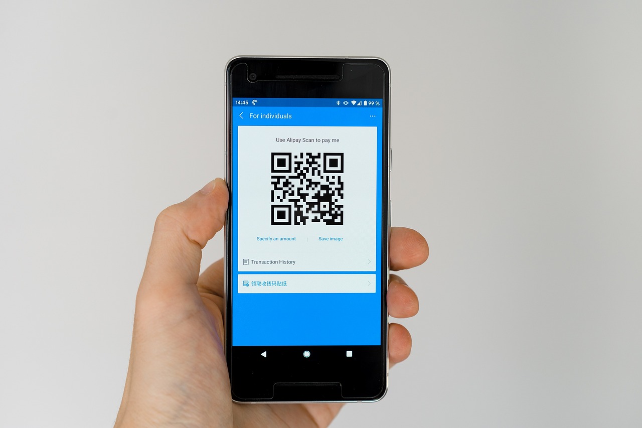 Alibaba Qwen3.7-Max runs 35 hours supports Claude Code