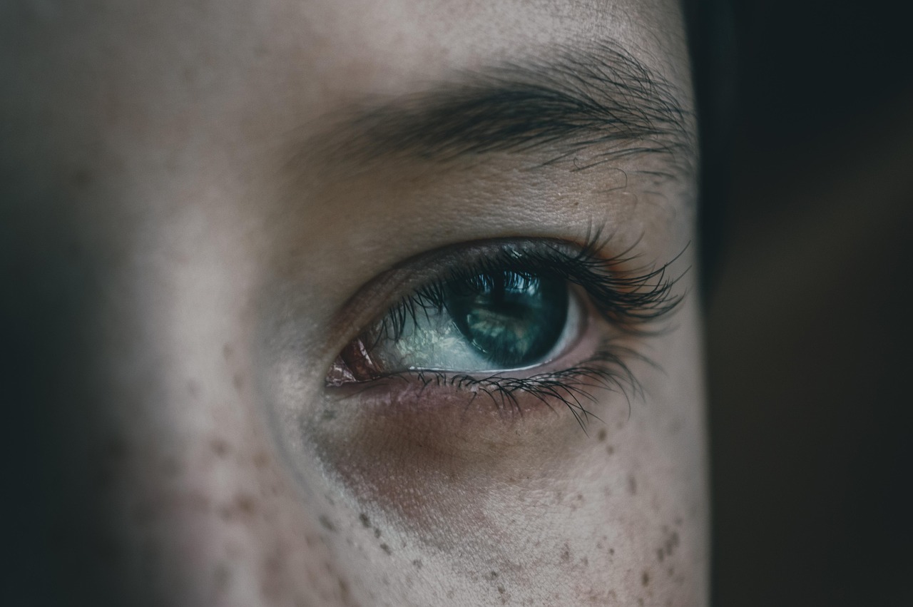 Hay fever leads 1 in 3 drivers to close eyes at wheel