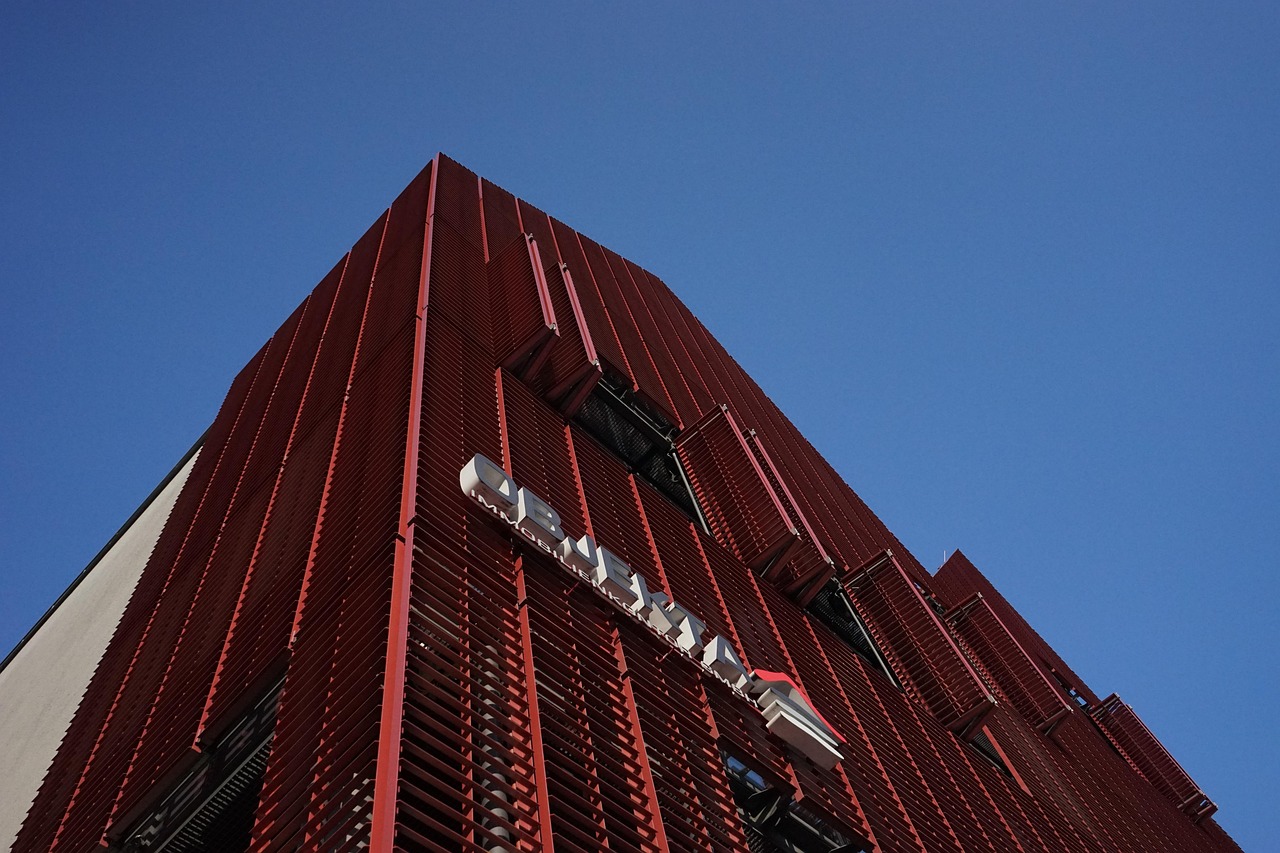 Nestlé boosts automation at new distribution center