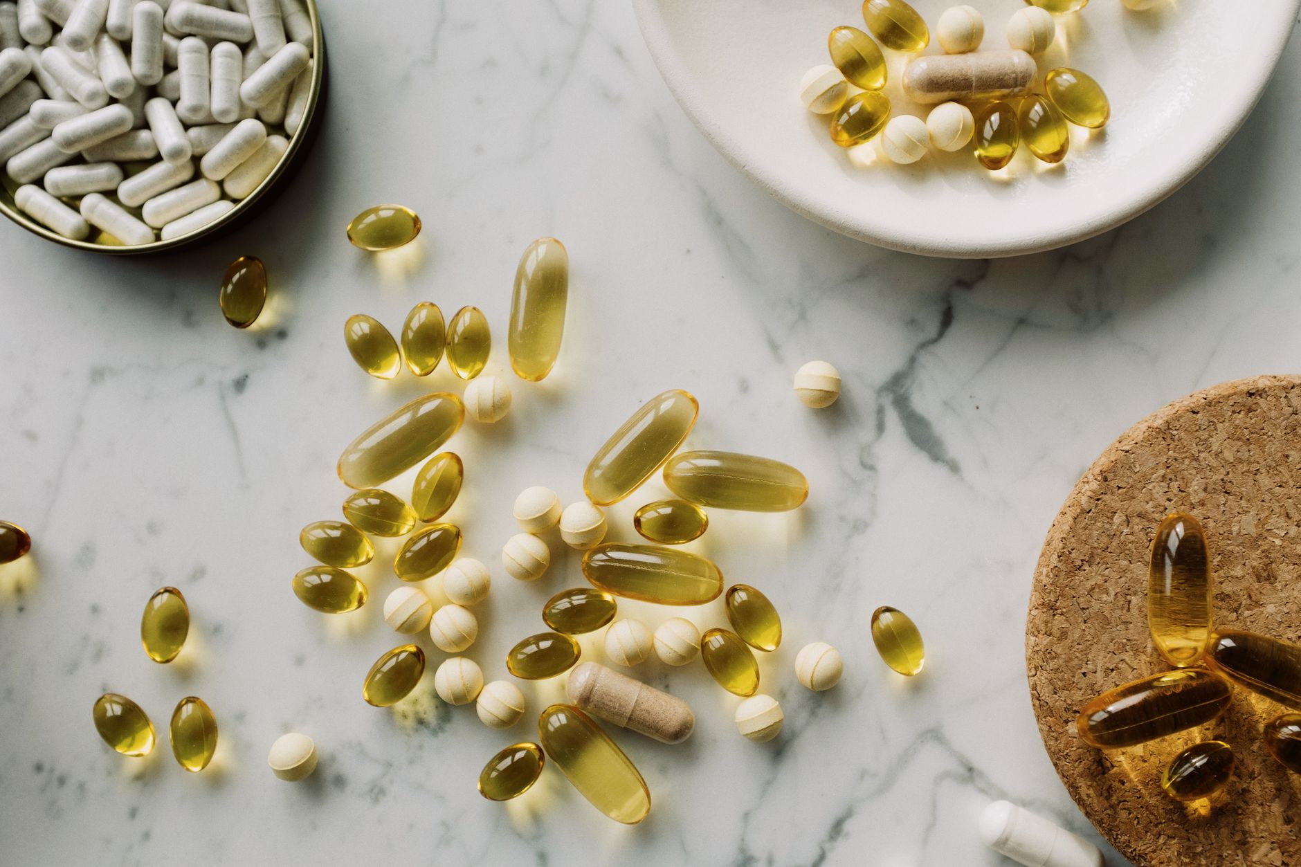 What are antioxidants and bestselling GNC supplements enriched with antioxidants?