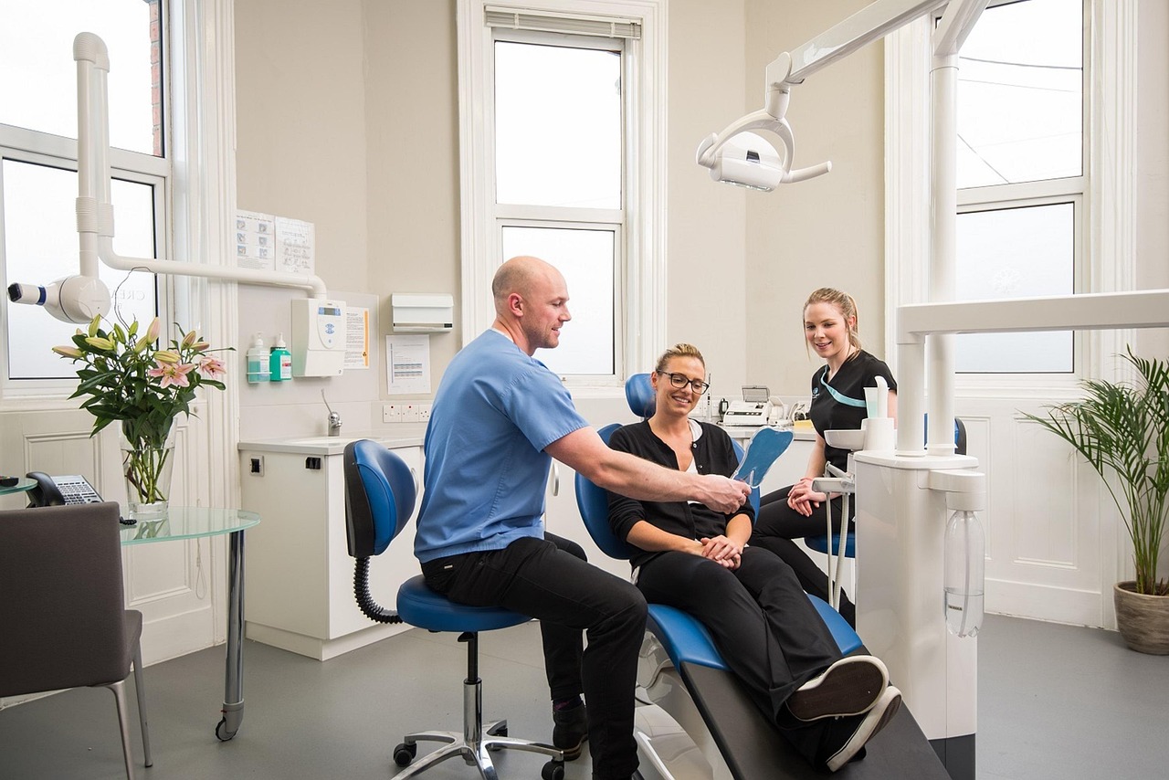 Dental Bonding’s Advantages in Rancho Cucamonga, California