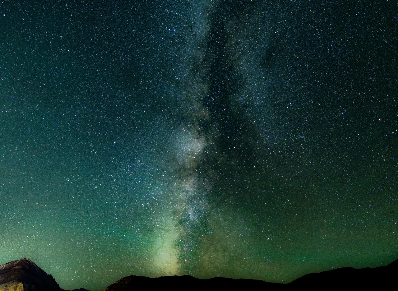 Epic Night Sky Engagement Photo Ideas