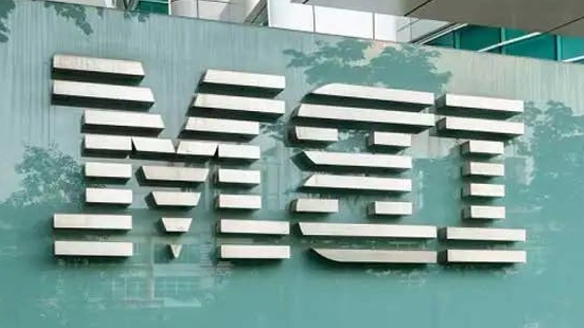 IBM Earnings Disappoint Amid IT Spending Slowdown IBM Earnings Disappoint Amid IT Spending Slowdown - ibm earnings