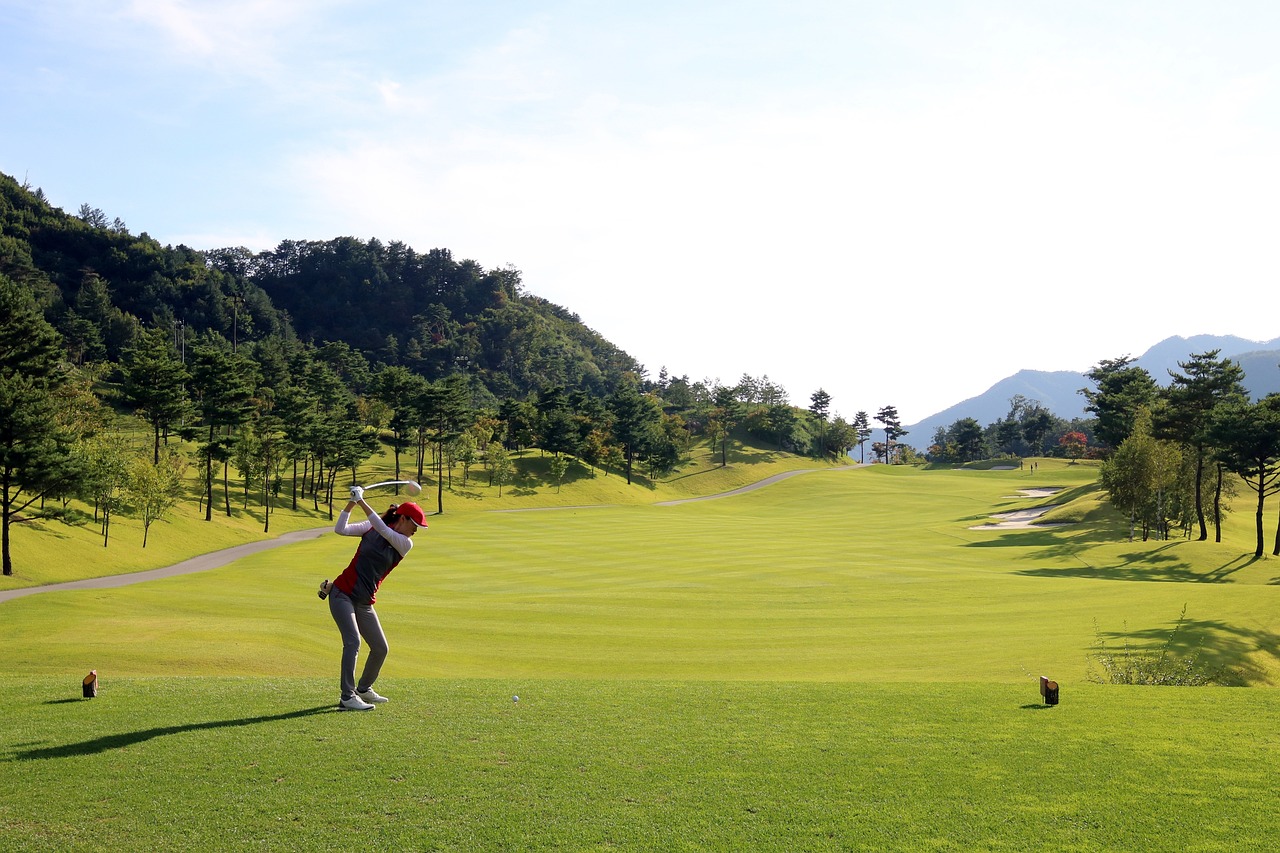The Swing of Success: How Modern Golf Mirrors New Business Trends