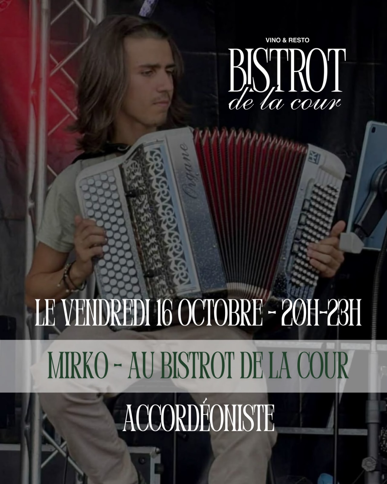 ACCORDEONISTE AU BISTROT DE LA COUR