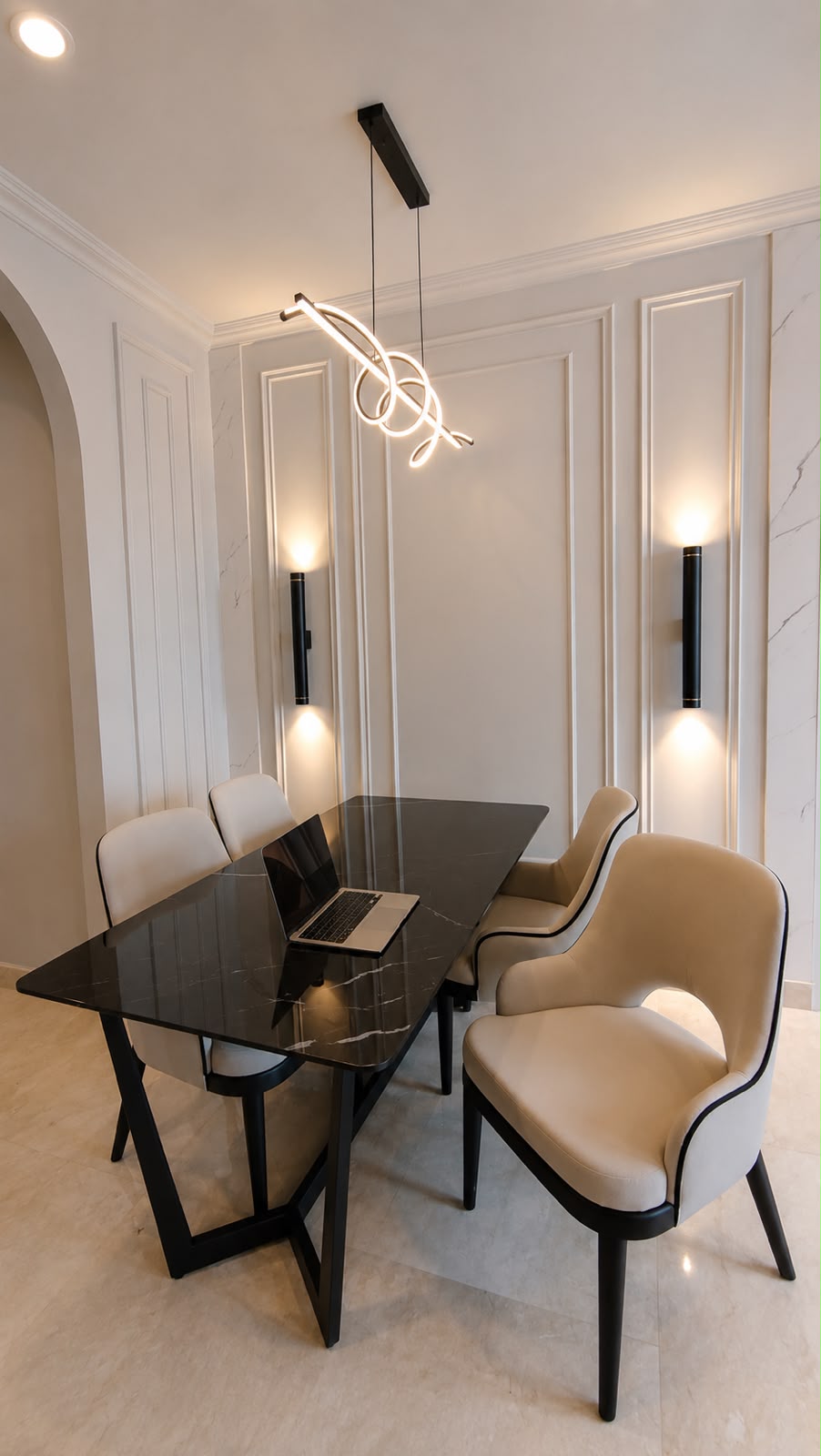 Sudut lain living & dining room setelah selesai dikerjakan