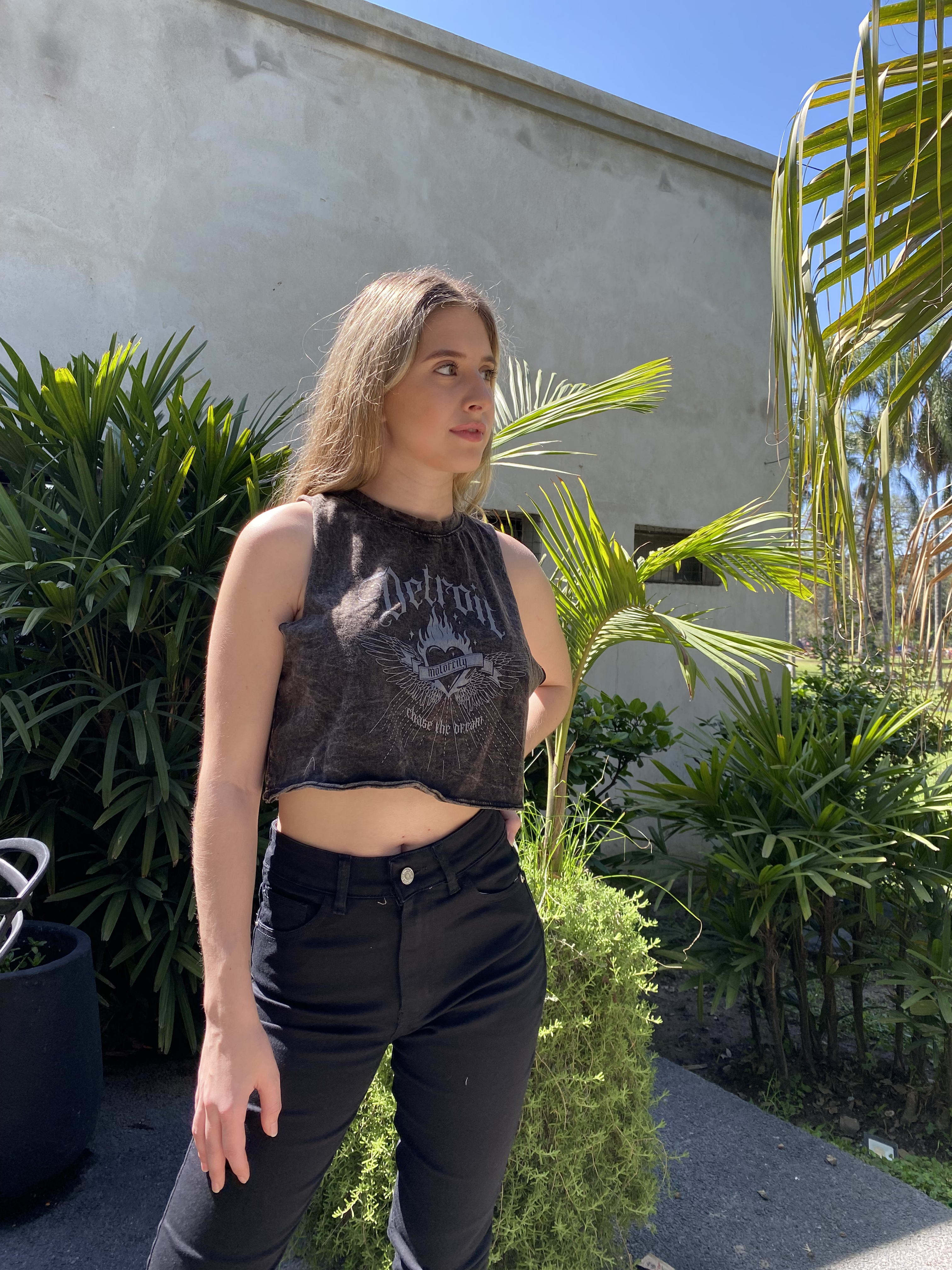 Top de red negro con estampa