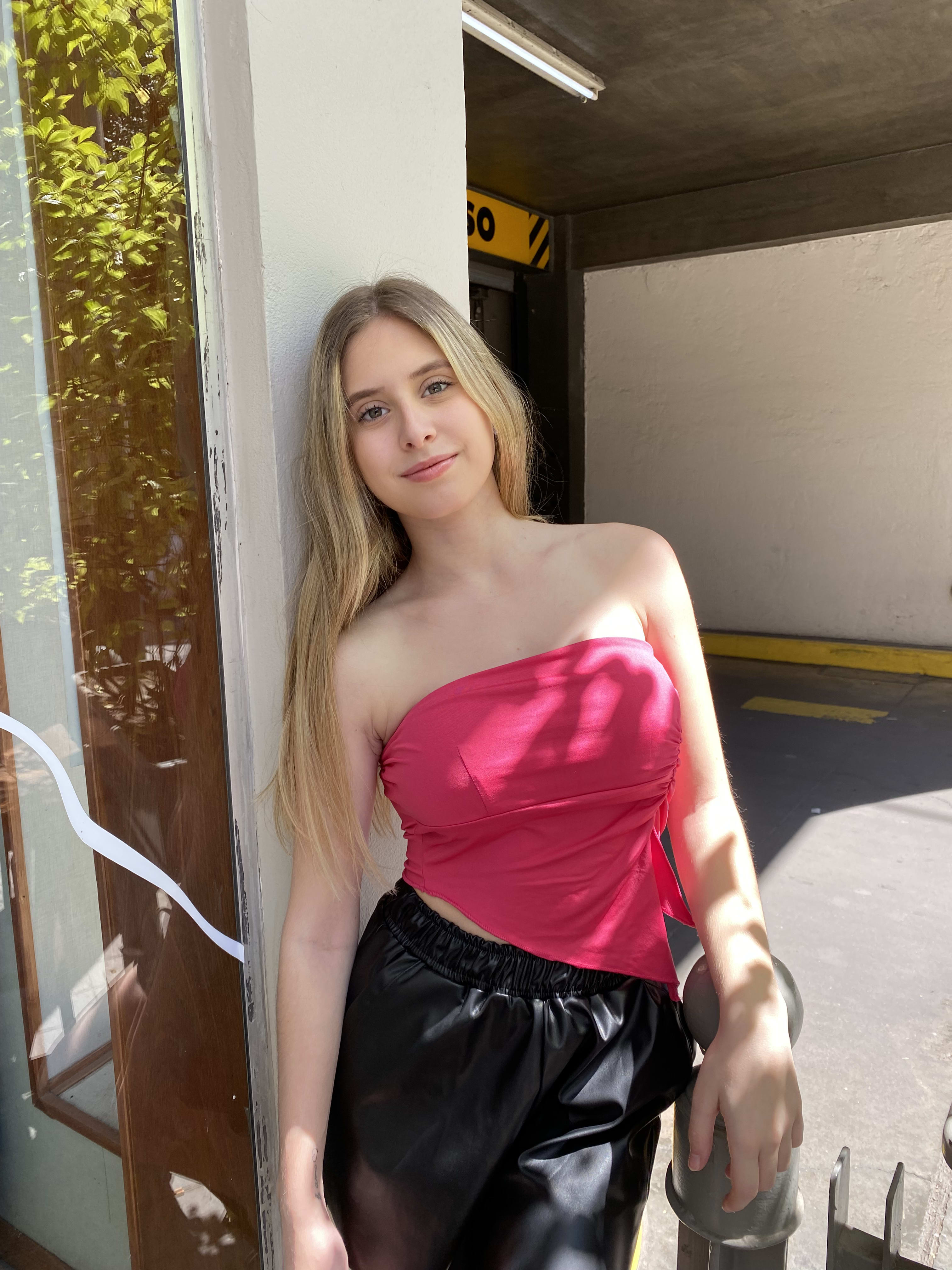 Top bandeau fucsia satinado
