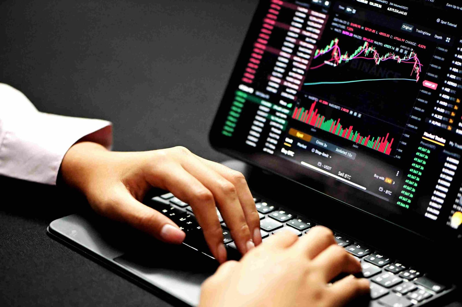 How to Trade Stocks as CFDs: Ownership vs Speculation Explained