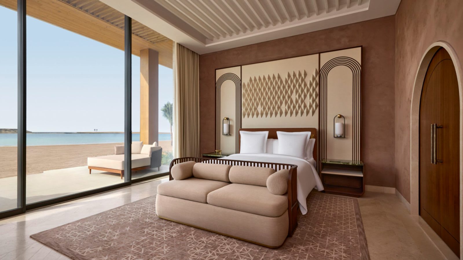 Plage et eaux cristallines de la Mer Rouge au Four Seasons AMAALA Triple Bay