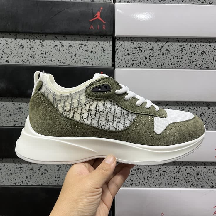 Dior b25