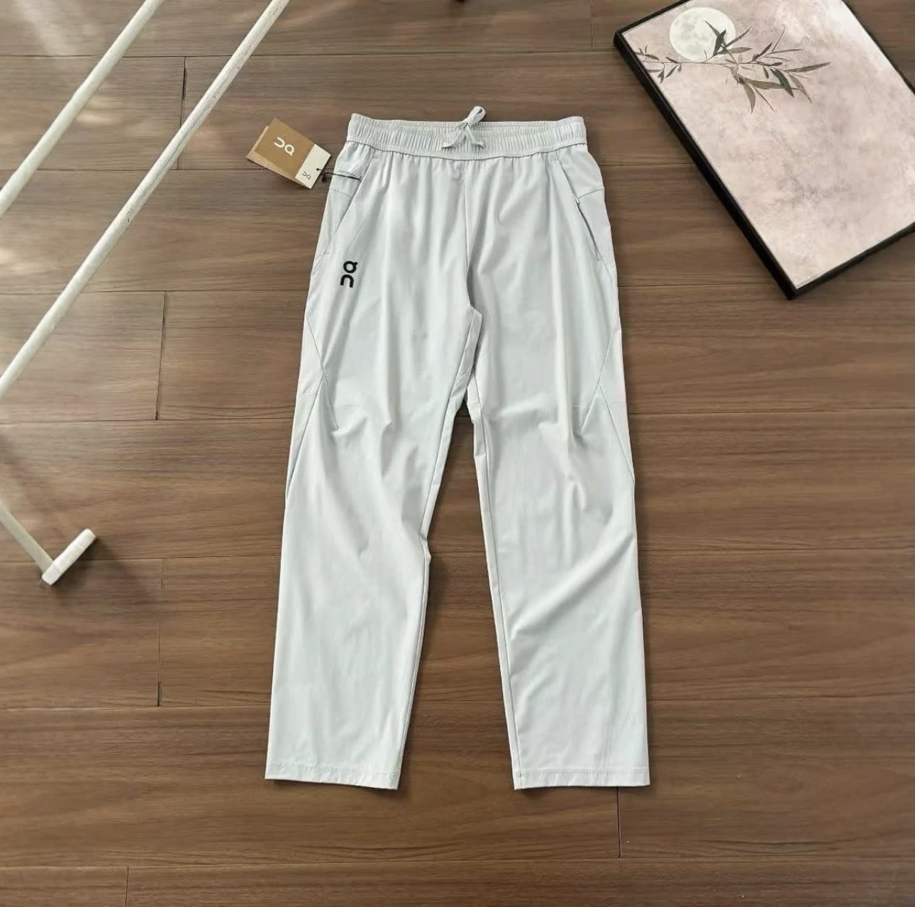running Core Pants On cloud 