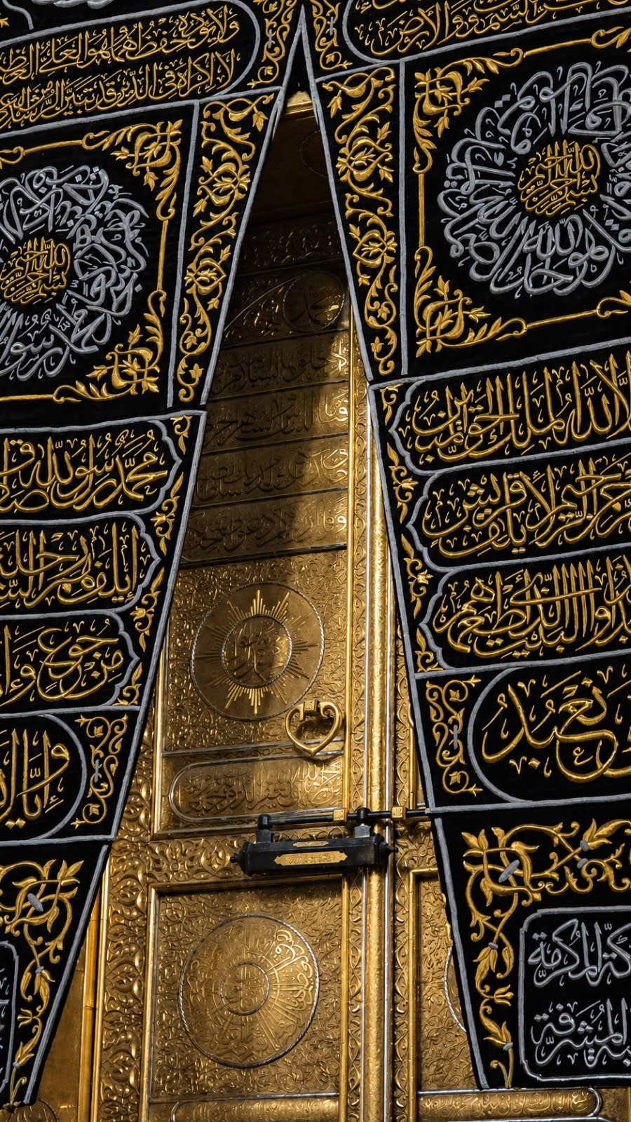 Masjid an-Nabawi domes and minarets