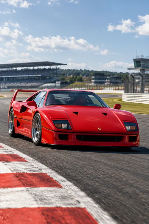 Ferrari F40 Wallpaper | Iconic Red Ferrari Race Track 4K