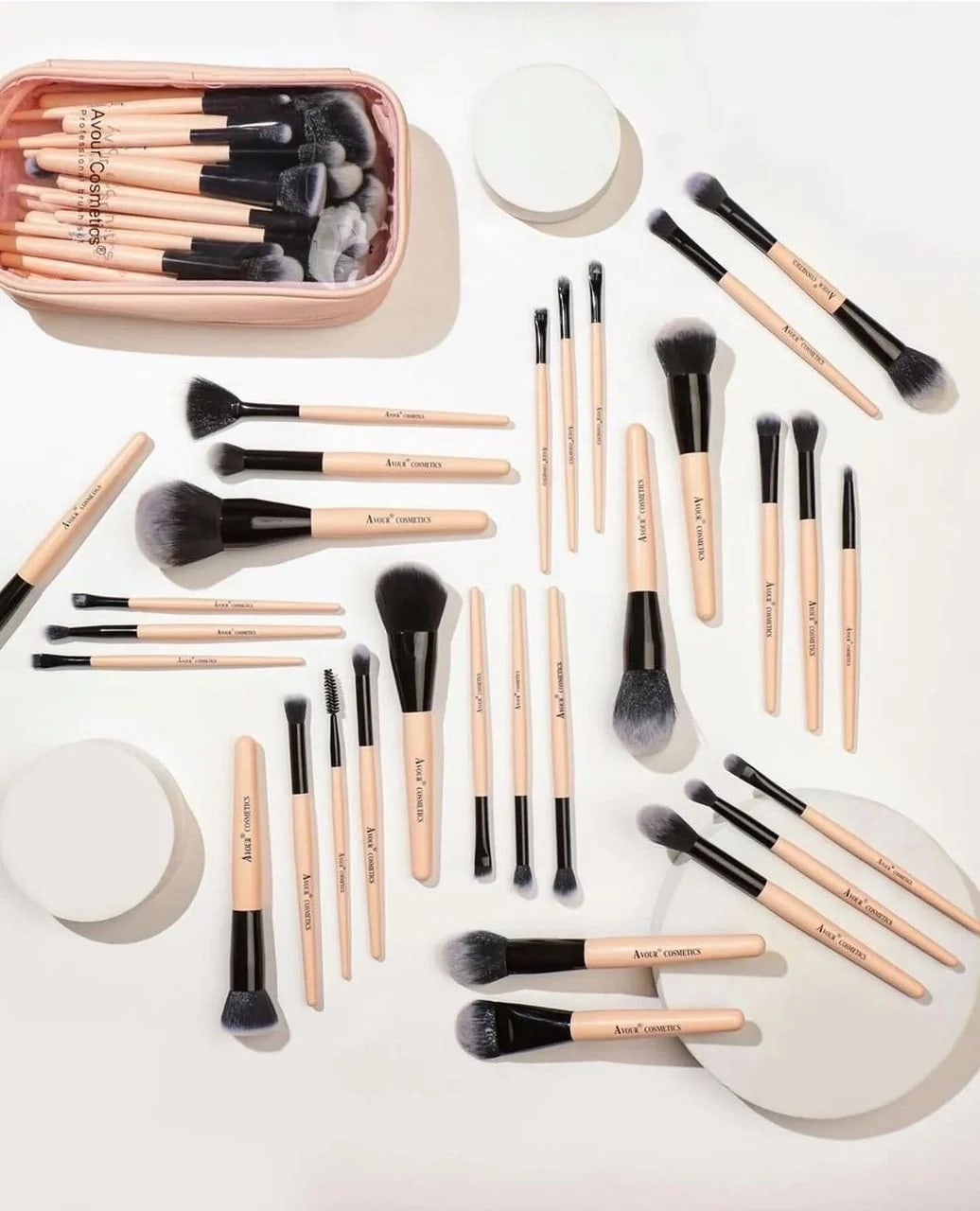 Avour 32 piece brush set