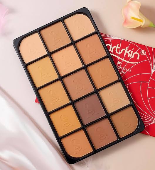 Artskin revolution 15in1 palette
