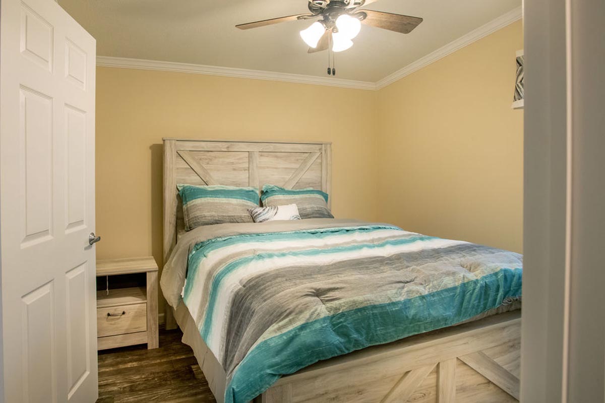 Cabin bedroom