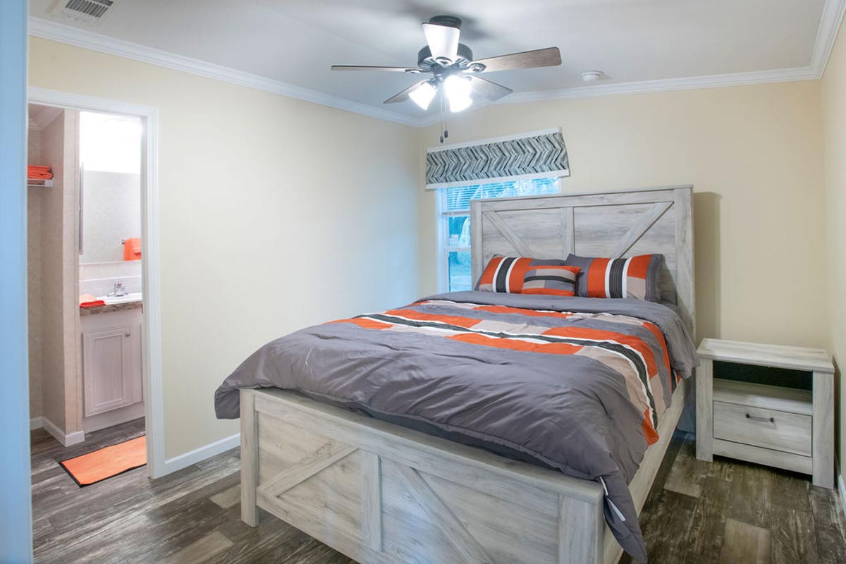 Cabin bedroom