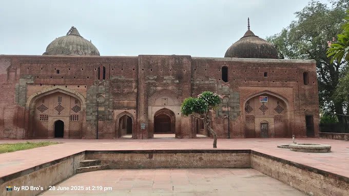 Sadhna Qasai Masjid